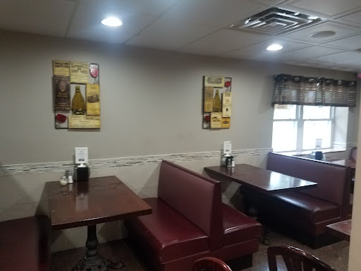 Photo of Vinny & Son Pizzeria & Italian Restaurant (Lake Hopatcong) - 215 Espanong Rd, Lake Hopatcong, NJ 07849