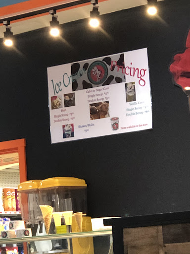 Photo of Maxwell's Cafe and Market - 801 4th St SE, Minneapolis, MN 55414