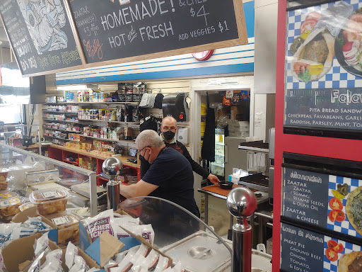 Photo of Super USA and Ed's deli - 2424 Larpenteur Ave W, Lauderdale, MN 55113