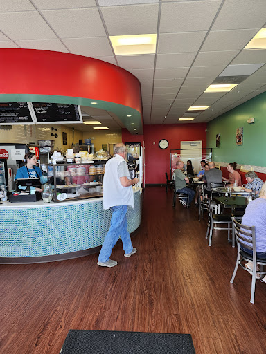 Photo of The Traveling Bowl - 2221 N Lorraine St, Hutchinson, KS 67502