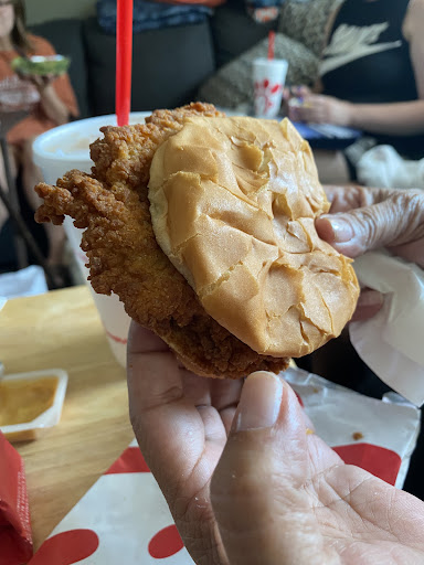 Photo of Chick-fil-A - 1809 E 17th Ave, Hutchinson, KS 67501