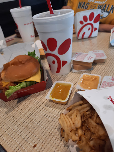 Photo of Chick-fil-A - 1809 E 17th Ave, Hutchinson, KS 67501