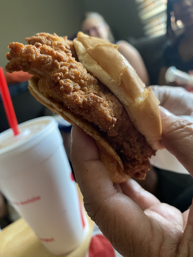 Photo of Chick-fil-A - 1809 E 17th Ave, Hutchinson, KS 67501