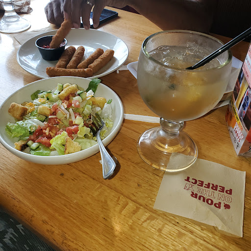 Photo of Applebee's Grill + Bar - 611 25th St SW, Jamestown, ND 58401