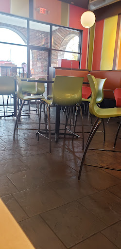 Photo of Zoës Kitchen - 225 Country Clb Pk, Birmingham, AL 35213