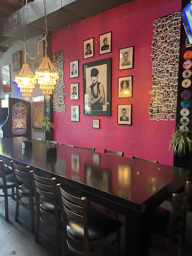 Photo of Decades Pub and Grub - 2314 4th St, Tuscaloosa, AL 35401