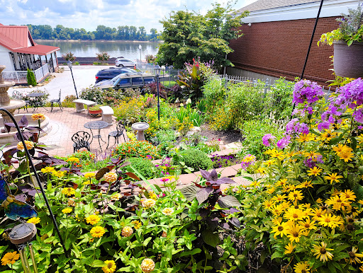 Photo of Café Arazu - 17 W Jennings St, Newburgh, IN 47630