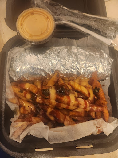 Photo of Midnight Munchies Food Truck - 5666 Bardstown Rd, Louisville, KY 40291