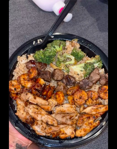 Photo of Midnight Munchies Food Truck - 5666 Bardstown Rd, Louisville, KY 40291