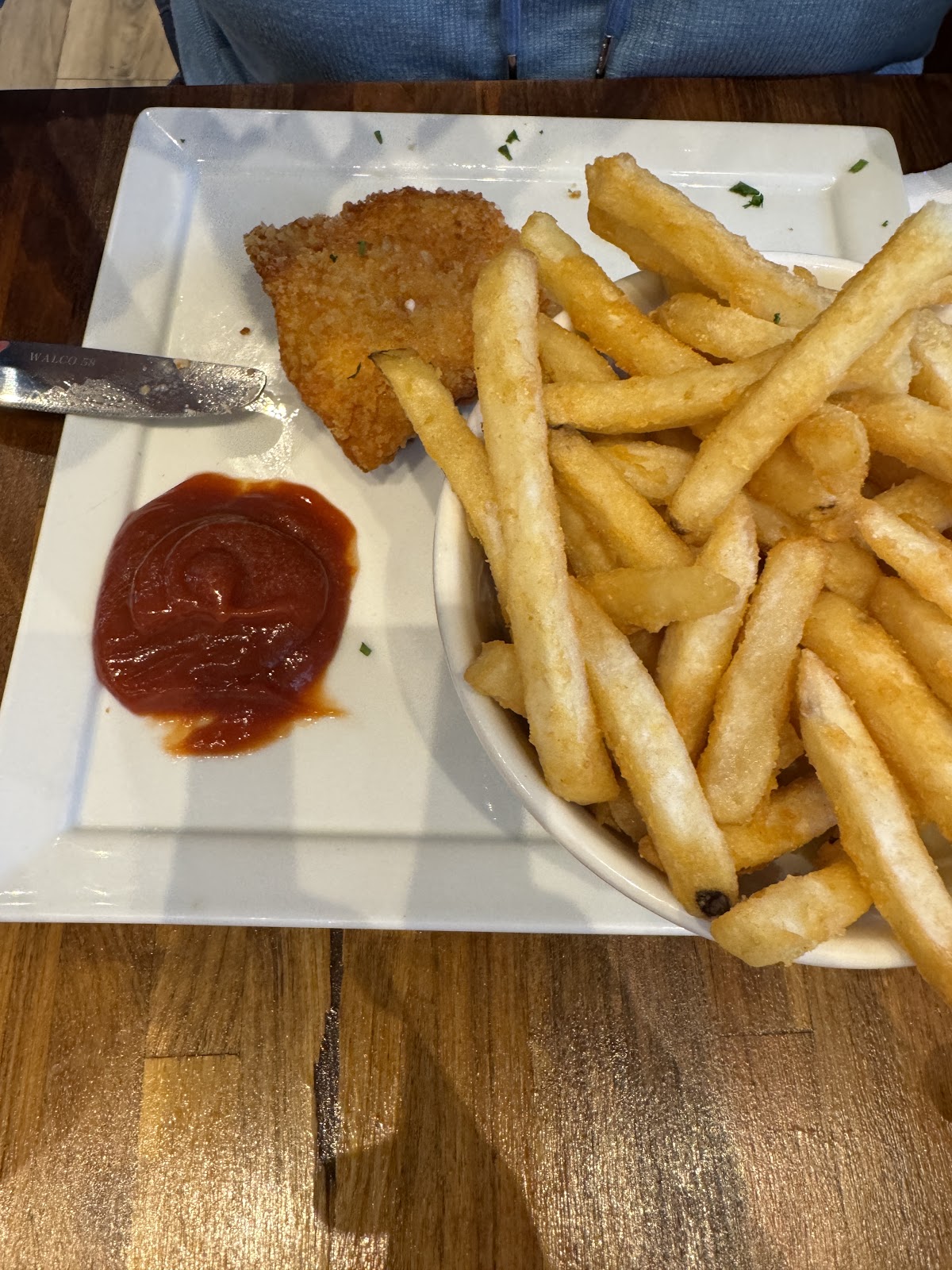 Photo of Moti's Pita - 4860 Boiling Brook Pkwy, Rockville, MD 20852