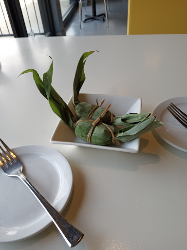 Photo of Sama Zama - 3906 Central St, Kansas City, MO 64111