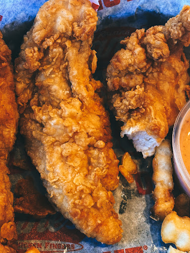 Photo of Raising Cane's Chicken Fingers - 3720 2nd Ave, Kearney, NE 68847