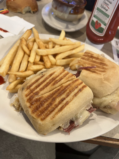 Photo of Franklin Park Diner - 3181 NJ-27, Franklin Park, NJ 08823