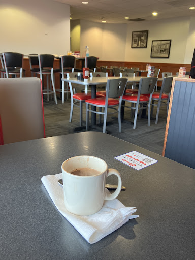 Photo of Friendly's - 408 Queen St, Southington, CT 06489