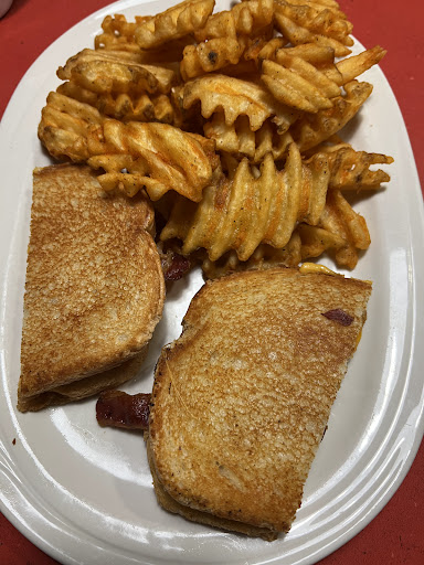 Photo of Friendly's - 408 Queen St, Southington, CT 06489