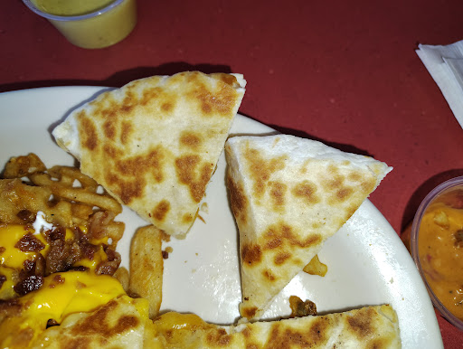 Photo of Friendly's - 408 Queen St, Southington, CT 06489