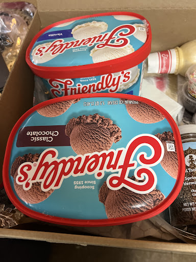 Photo of Friendly's - 3420 Berlin Tpke, Newington, CT 06111