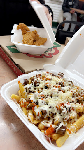 Photo of MIDDLETOWN HALAL GRILL & PIZZA - 570 Main St, Middletown, CT 06457