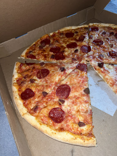 Photo of MIDDLETOWN HALAL GRILL & PIZZA - 570 Main St, Middletown, CT 06457