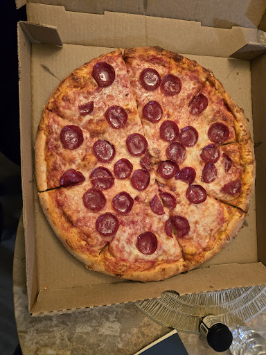 Photo of MIDDLETOWN HALAL GRILL & PIZZA - 570 Main St, Middletown, CT 06457