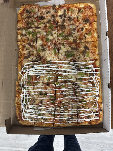 Photo of MIDDLETOWN HALAL GRILL & PIZZA - 570 Main St, Middletown, CT 06457