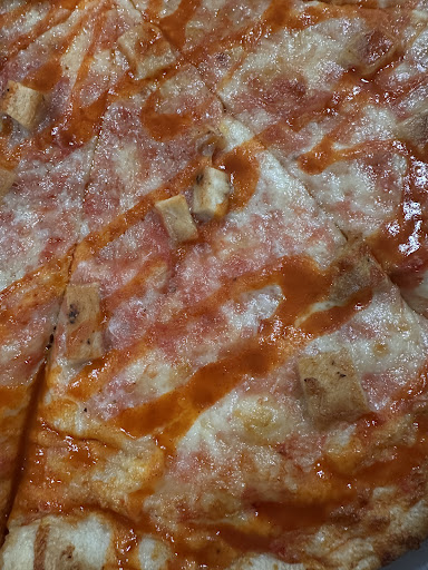 Photo of MIDDLETOWN HALAL GRILL & PIZZA - 570 Main St, Middletown, CT 06457