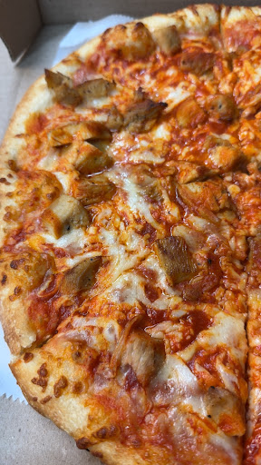 Photo of MIDDLETOWN HALAL GRILL & PIZZA - 570 Main St, Middletown, CT 06457