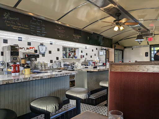 Photo of Olympos Diner - 1130 E Main St, Meriden, CT 06450