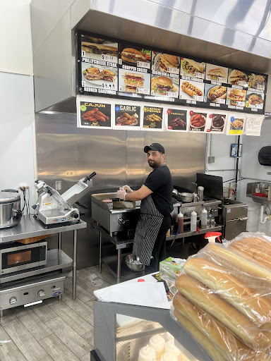 Photo of Berlin deli halal restaurant - 301 Berlin Tpke, Berlin, CT 06037