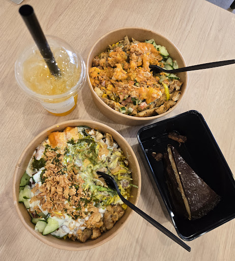 Photo of Signature Cafe - 115 Krispy Kreme Drive #1, Bloomington, IL 61704