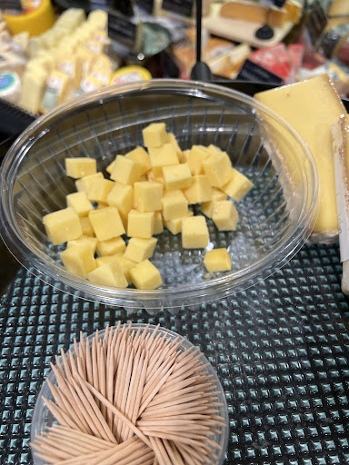 Photo of Dorothy Lane Market - 2710 Far Hills Ave, Dayton, OH 45419