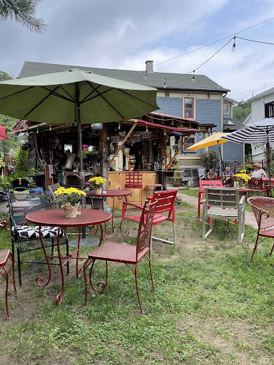 Photo of Garden House - 4 Hardenburgh Ln, Rosendale, NY 12472