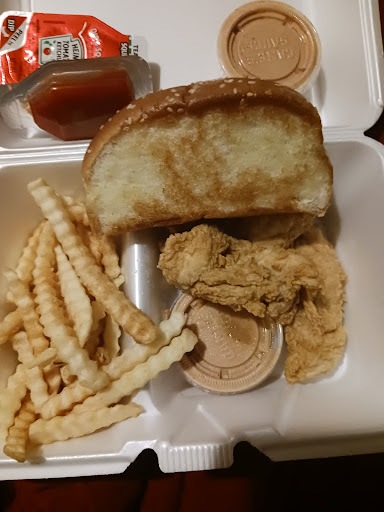 Photo of Raising Cane's Chicken Fingers - 1594 Highway 15N, Laurel, MS 39440