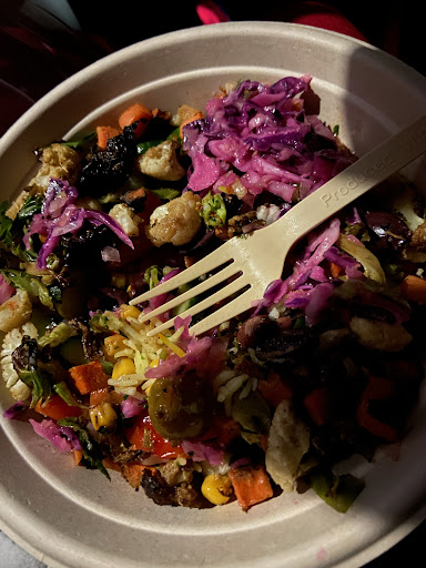 Photo of CAVA - 904 NW Pryor Rd, Lee's Summit, MO 64081