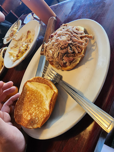 Photo of Mel's on Madison - 201 W Commercial St, Lebanon, MO 65536