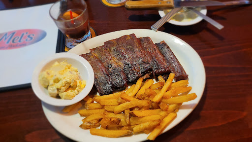 Photo of Mel's on Madison - 201 W Commercial St, Lebanon, MO 65536