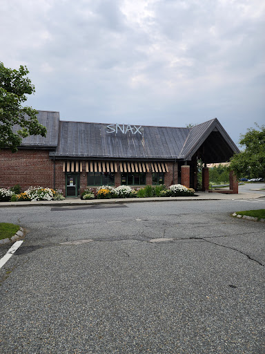 Photo of SNAX RESTAURANT - 18 Centerra Pkwy, Lebanon, NH 03766