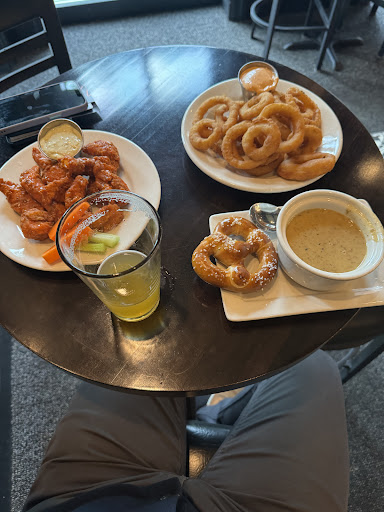 Photo of SNAX RESTAURANT - 18 Centerra Pkwy, Lebanon, NH 03766