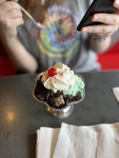 Photo of Friendly's - 1701 Quentin Rd, Lebanon, PA 17042