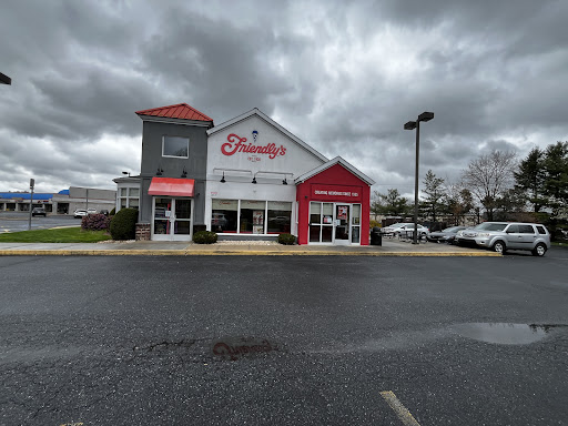 Photo of Friendly's - 1701 Quentin Rd, Lebanon, PA 17042