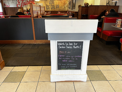 Photo of Friendly's - 1701 Quentin Rd, Lebanon, PA 17042