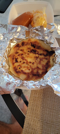 Photo of Madina Pollo Reina - 902 Alabama Dr Unit 108, Herndon, VA 20170