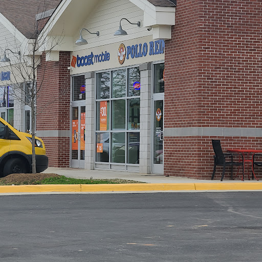 Photo of Madina Pollo Reina - 902 Alabama Dr Unit 108, Herndon, VA 20170