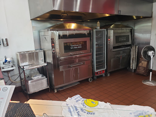 Photo of Madina Pollo Reina - 902 Alabama Dr Unit 108, Herndon, VA 20170