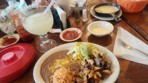 Photo of Vargas Restaurant Bar & Grill - 111 W 15th St, Liberal, KS 67901