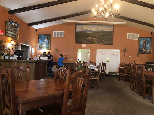 Photo of Vargas Restaurant Bar & Grill - 111 W 15th St, Liberal, KS 67901