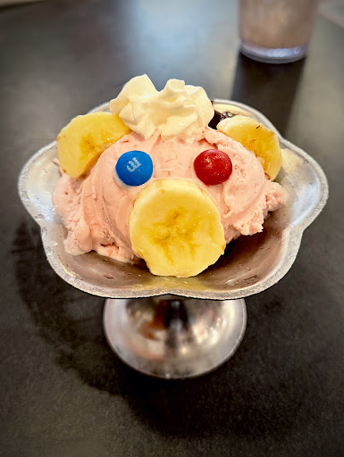 Photo of Friendly's - 1220 Hurffville Rd, Deptford, NJ 08096