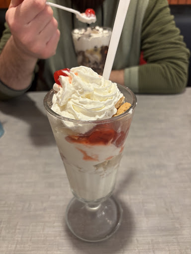 Photo of Friendly's - 1220 Hurffville Rd, Deptford, NJ 08096