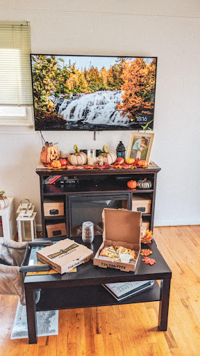 Photo of Newburgh Station Pizzeria - 37581 Five Mile Rd, Livonia, MI 48154