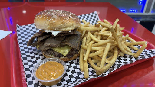 Photo of The Halal Burger - 916 E Roosevelt Rd, Lombard, IL 60148